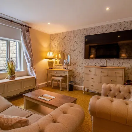 Hollins Hall Hotel, Golf & Country Club Bradford  Extérieur photo