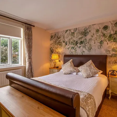 Hollins Hall Hotel, Golf & Country Club Bradford  Extérieur photo