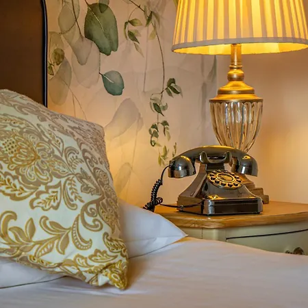 Hollins Hall Hotel, Golf & Country Club Bradford  Extérieur photo