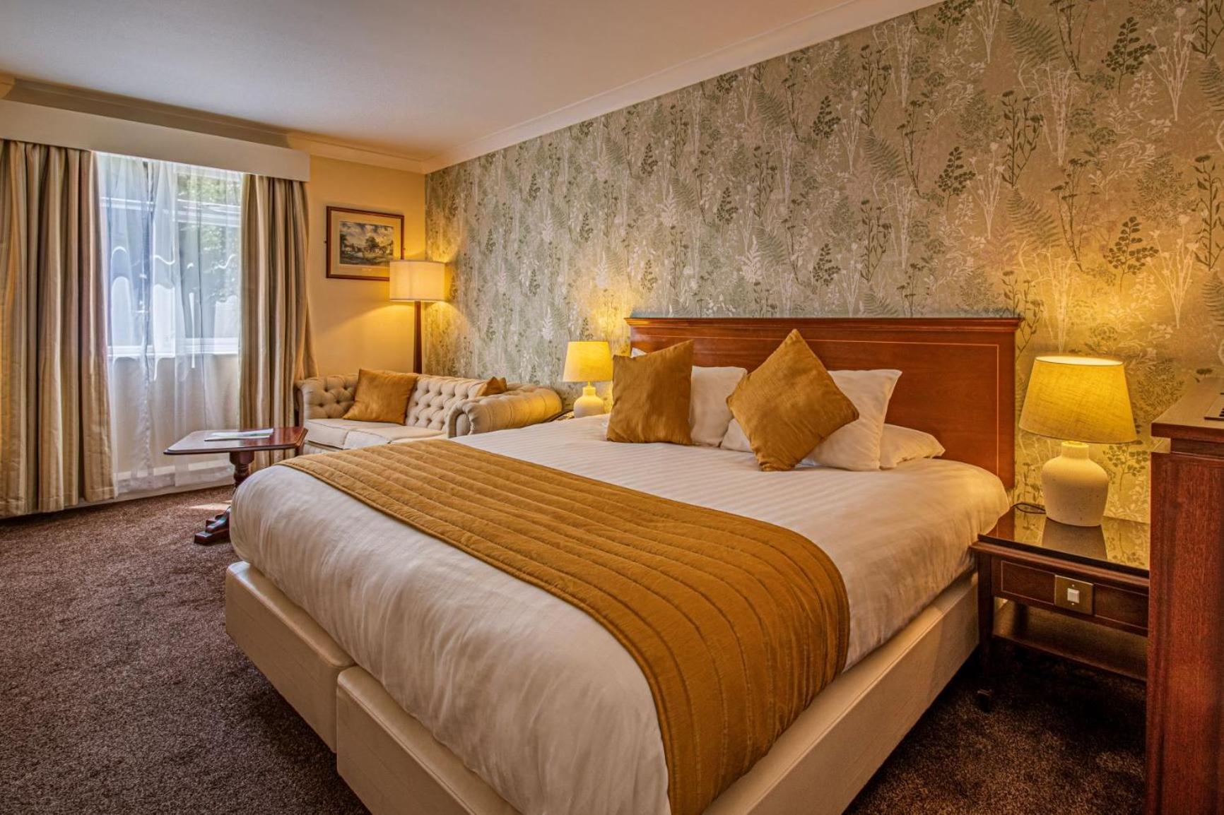 Hollins Hall Hotel, Golf & Country Club 4* Bradford (West Yorkshire)