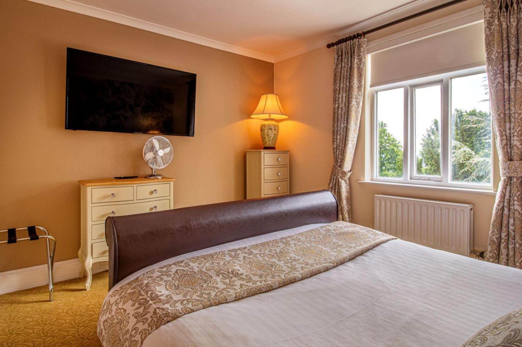 Hotel Hollins Hall Hotel, Golf & Country Club 4*