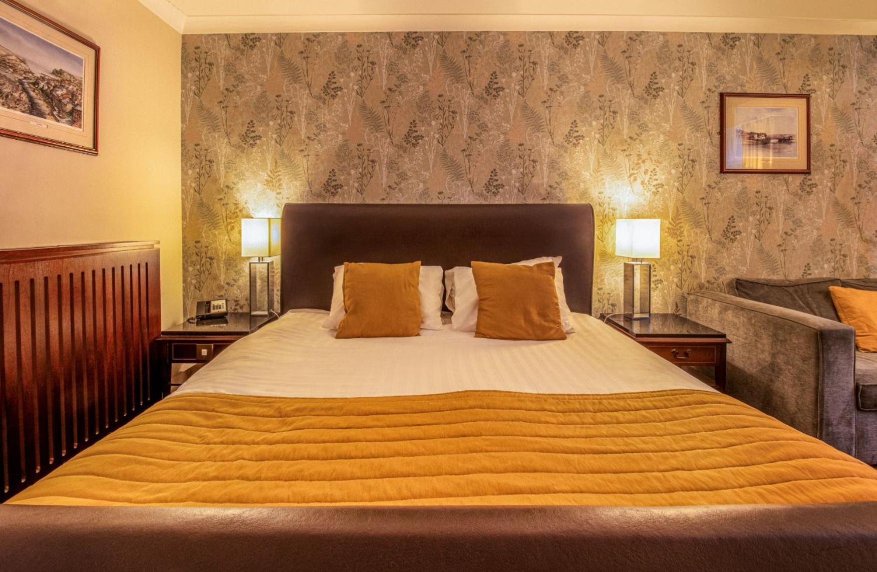 Hollins Hall Hotel, Golf & Country Club Bradford (West Yorkshire)