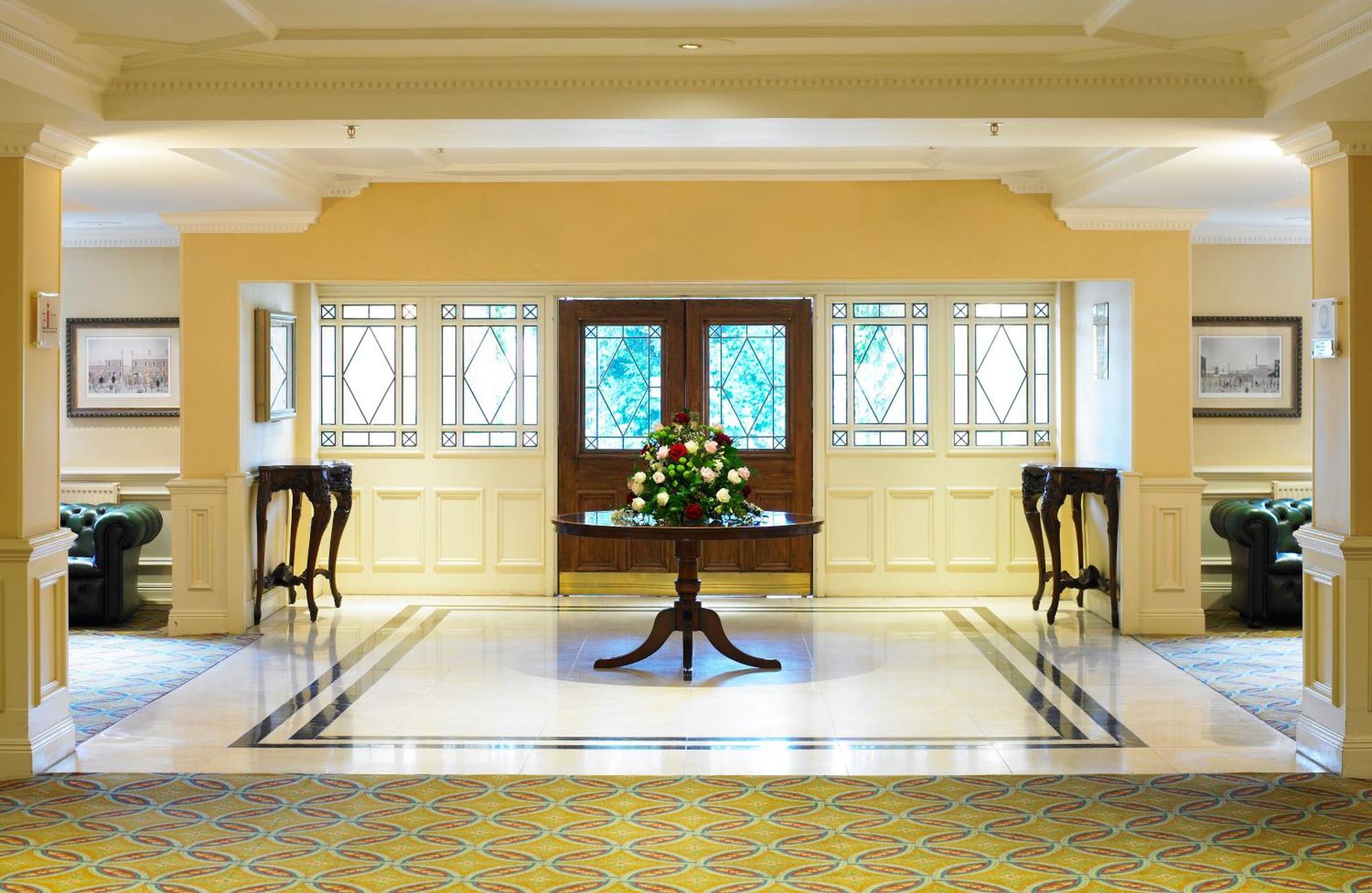 Hollins Hall Hotel, Golf & Country Club Bradford (West Yorkshire)