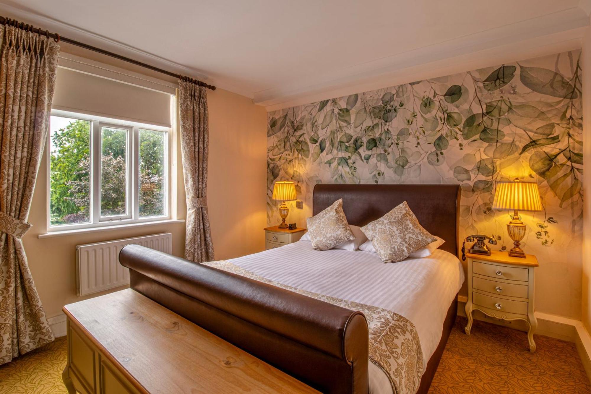 Hotel Hollins Hall Hotel, Golf & Country Club 4*