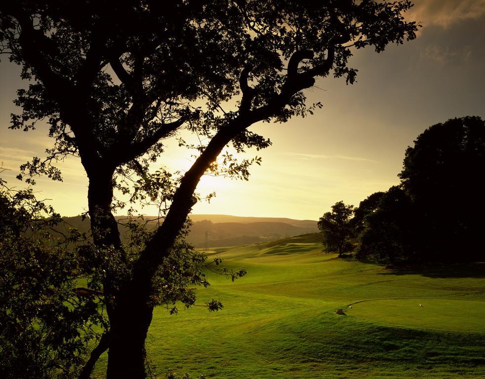 Hollins Hall Hotel, Golf & Country Club 4*