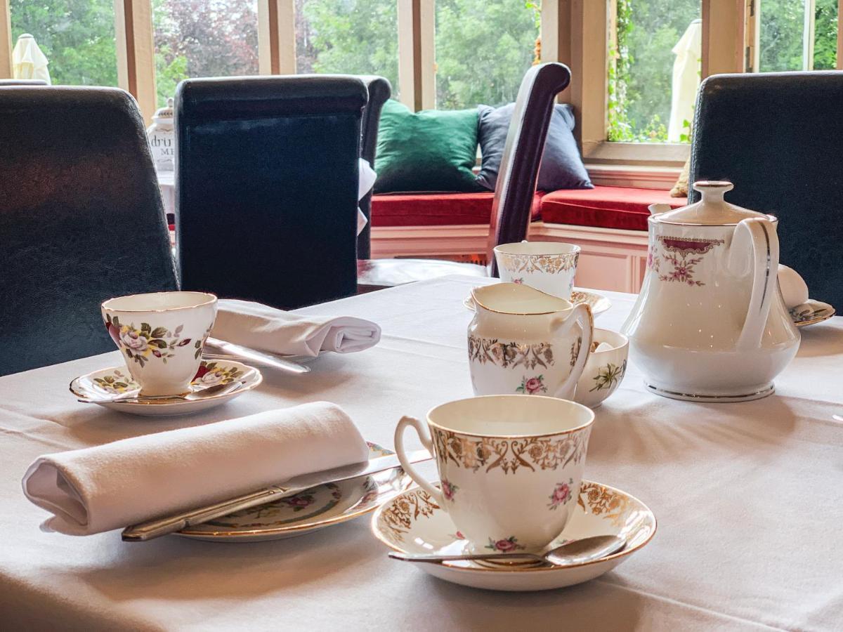 Hollins Hall Hotel, Golf & Country Club Hotel 4*